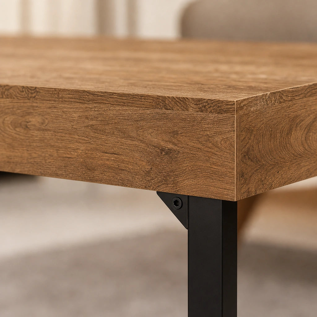 Table Rectangulaire 140 cm Style Industriel - Plateau MDF Grain Bois & Pieds Métal Noir | 4 à 6 Personnes